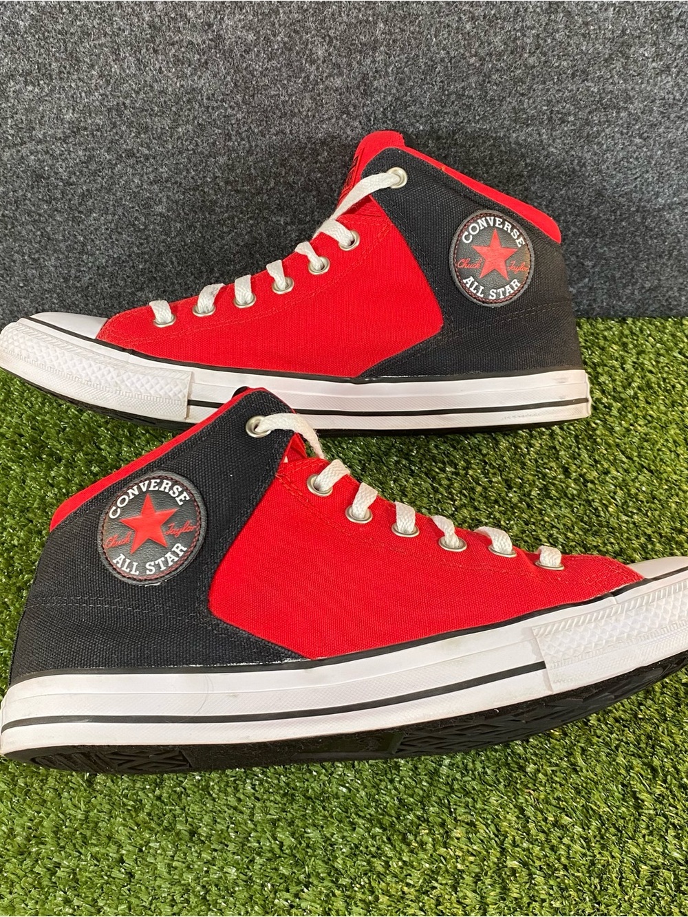 Converse Chuck Taylor All Star High Street Mid Men Size 11 Women 13 Red Sneakers